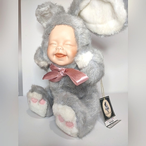 Vintage Geppedo Cuddle Kids "Bailey Bunny" Stuffed Animal Collectible - Picture 11 of 11